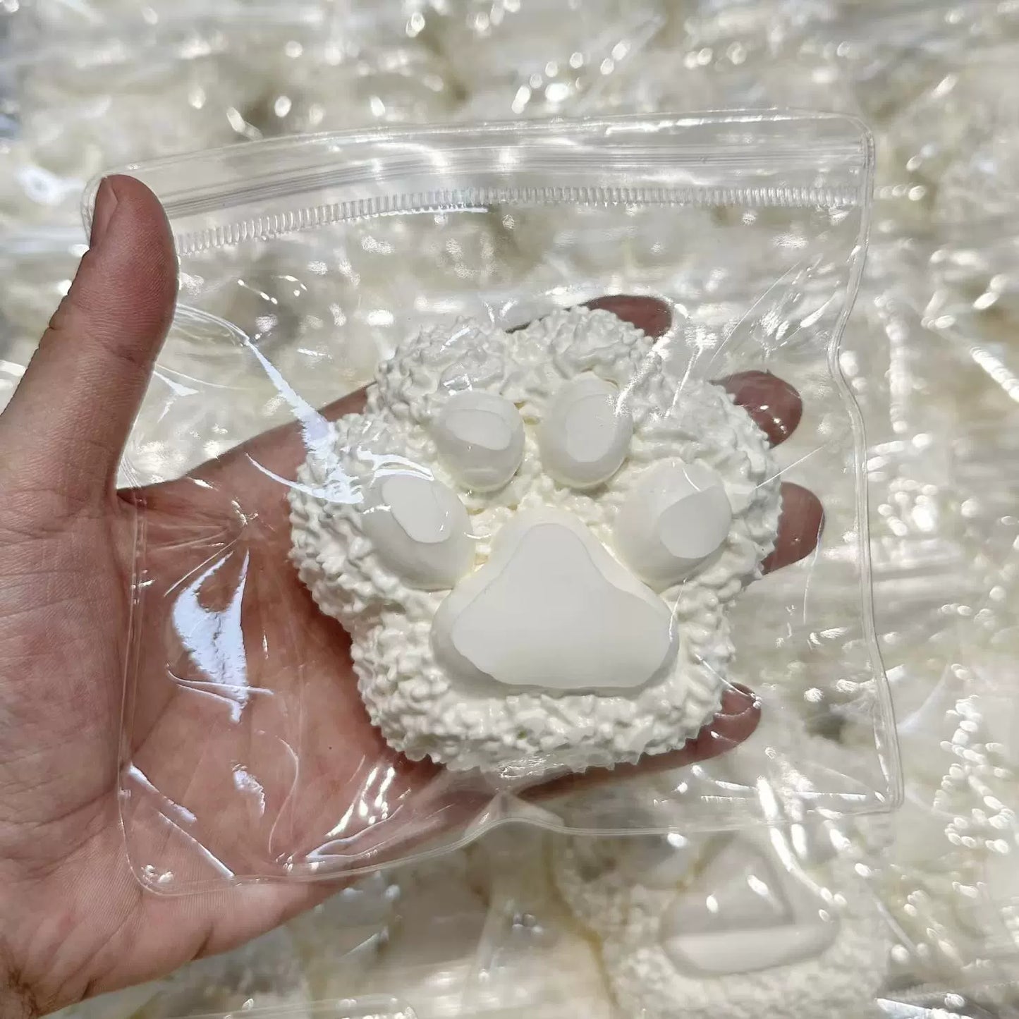 Cat's Paw - Rice Ball Squishy Toy